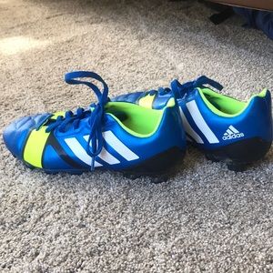 Soccer cleats US size 5 1/2